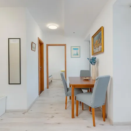 Daire Courtyard By The Basilica *